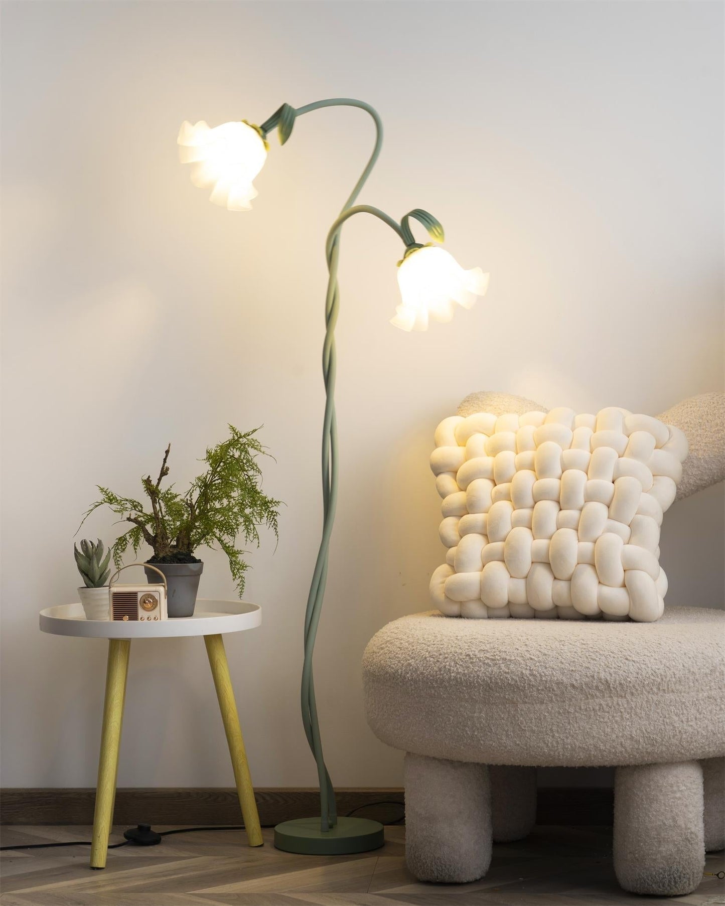 Lampa Stojąca Do Salonu | Kwiatowy Kształt