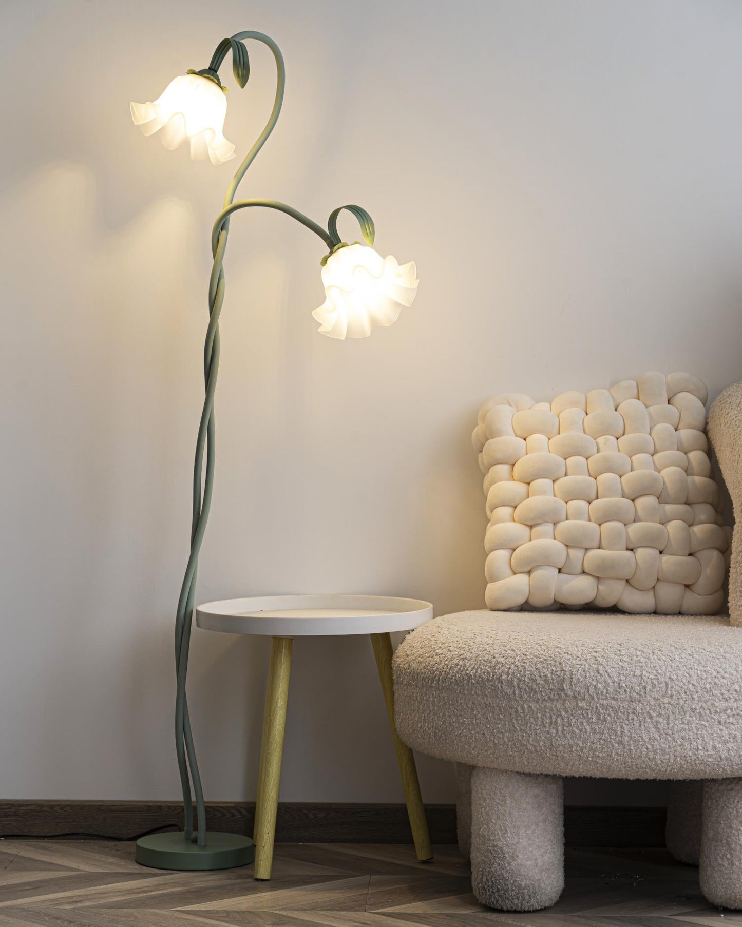 Lampa Stojąca Do Salonu | Kwiatowy Kształt
