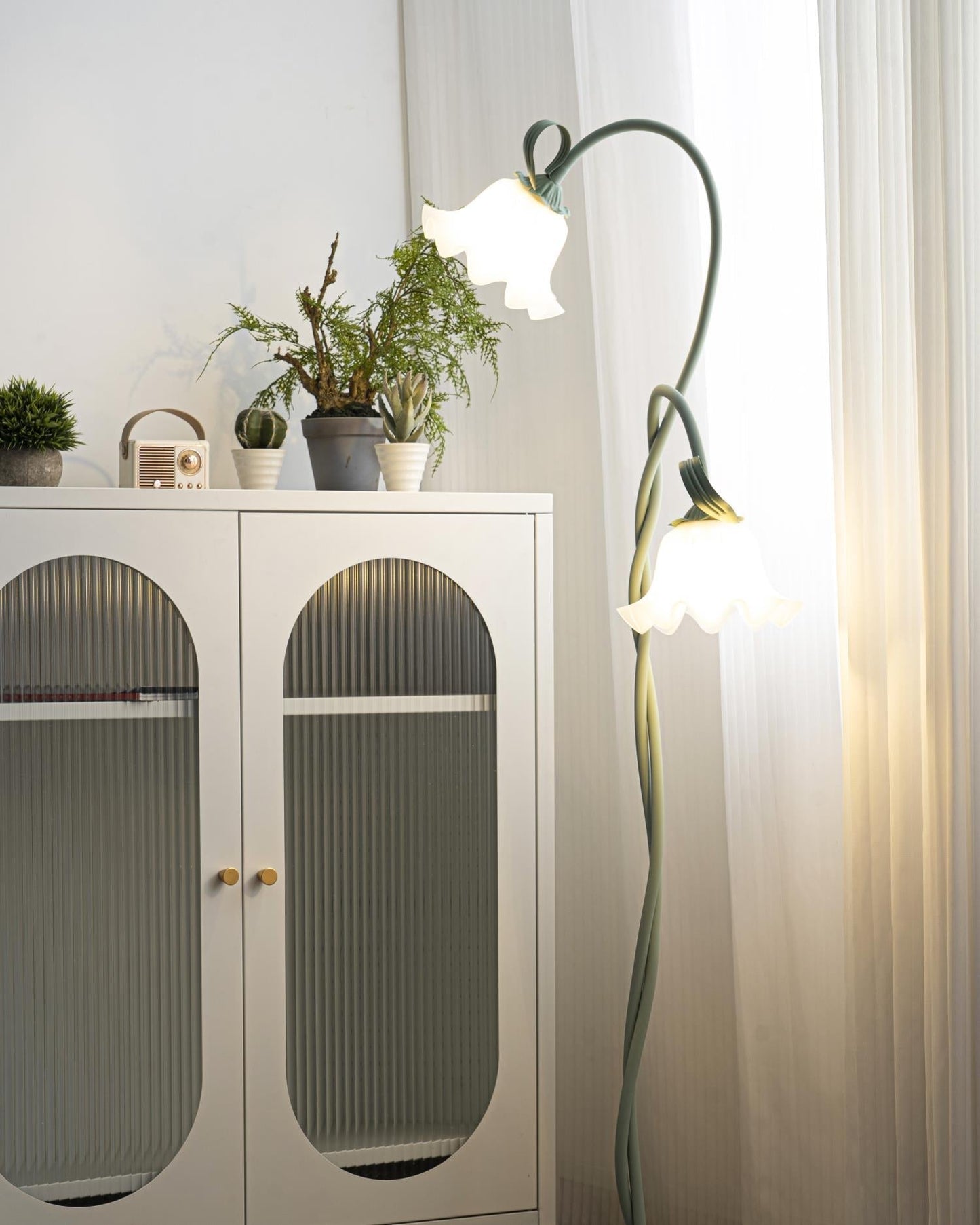 Lampa Stojąca Do Salonu | Kwiatowy Kształt