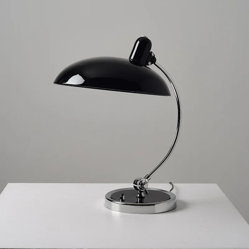 Duńska Lampa Stołowa | Stylowe Oświetlenie Do Twojego Domu