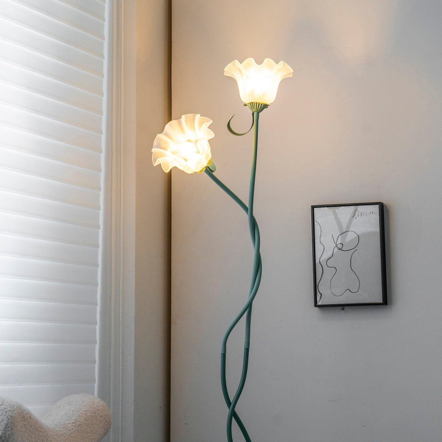 Lampa Stojąca Do Salonu | Kwiatowy Kształt
