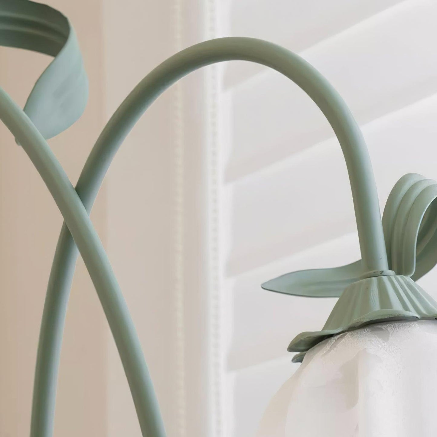 Lampa Stojąca Do Salonu | Kwiatowy Kształt