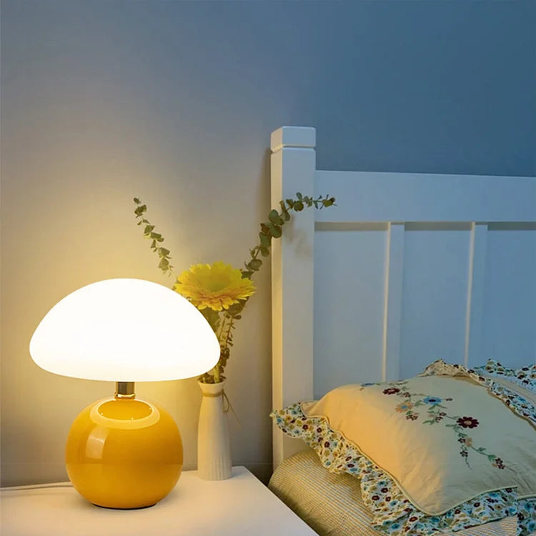 Kremowa Lampka Nocna Grzybek | Nowoczesna