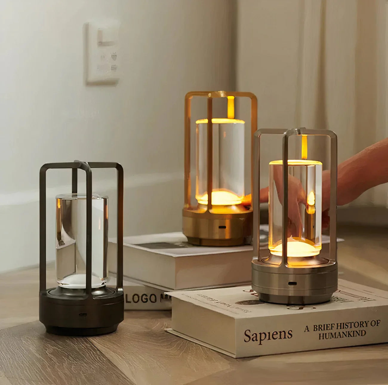 Lampka Stołowa LED Z Dotykowym Włącznikiem | Model Latarnia