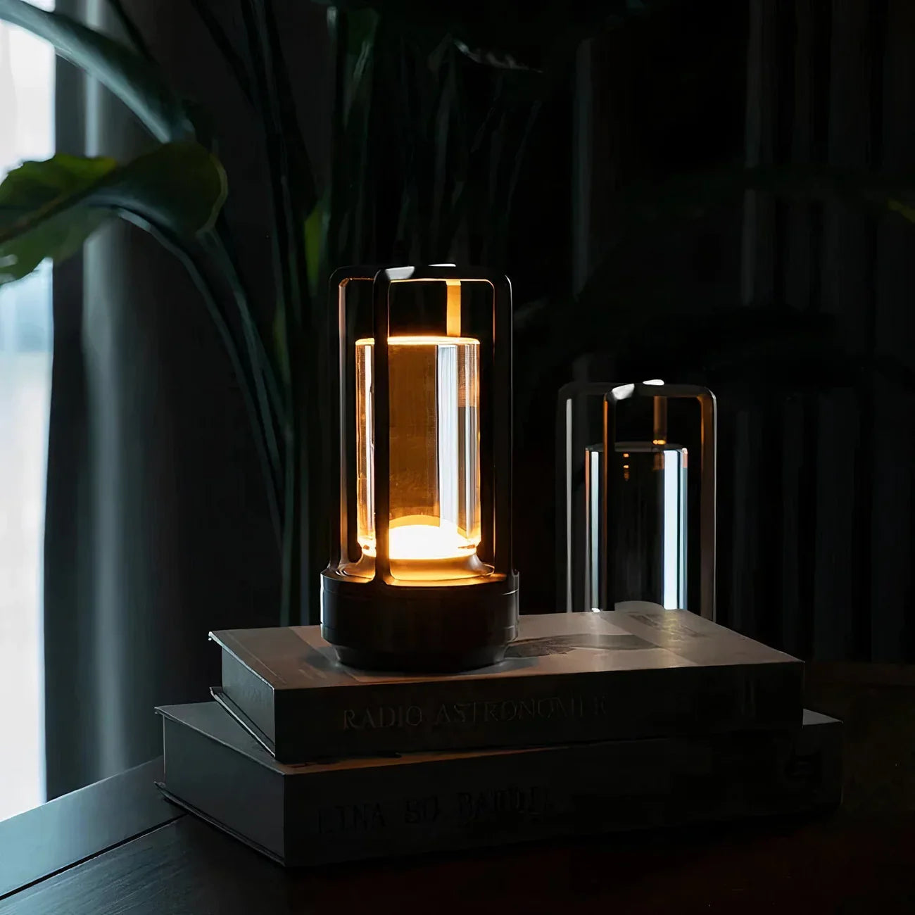 Lampka Stołowa LED Z Dotykowym Włącznikiem | Model Latarnia