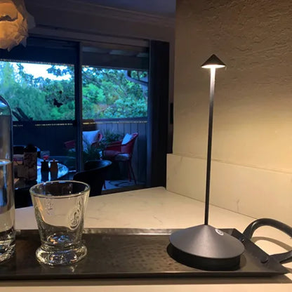Bezprzewodowa Lampa Stołowa LED Z Akumulatorem | Ściemniana